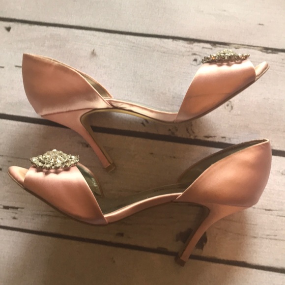 Audrey Brooke embellished satin pump - Picture 7 of 8